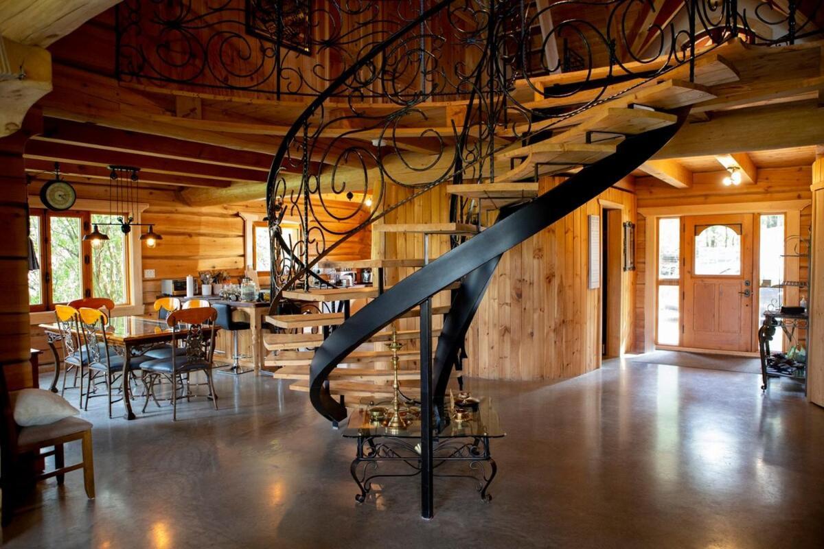 Hebergement "La Maison En Bois Rond" Sainte-Marie Oda fotoğraf