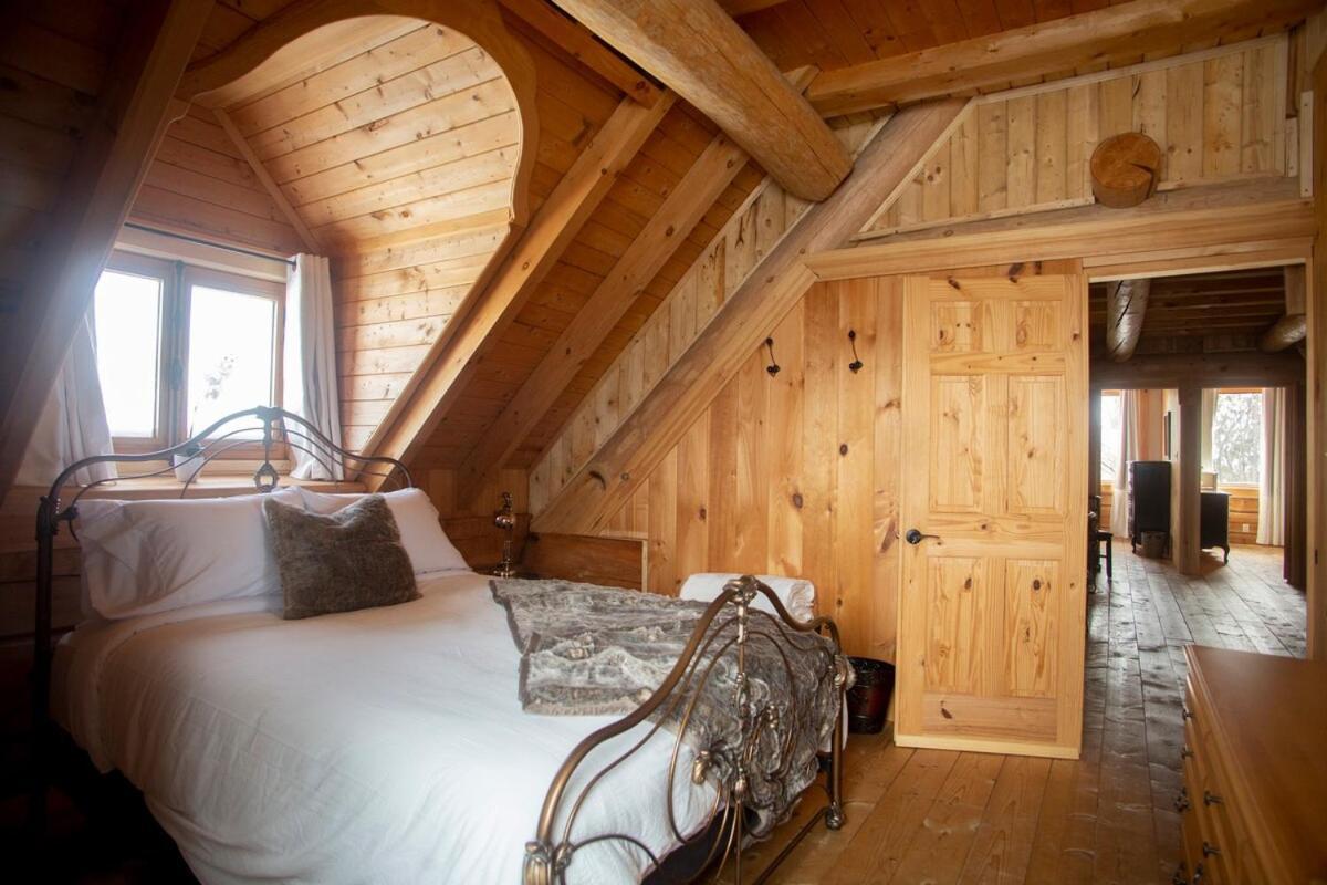 Hebergement "La Maison En Bois Rond" Sainte-Marie Oda fotoğraf